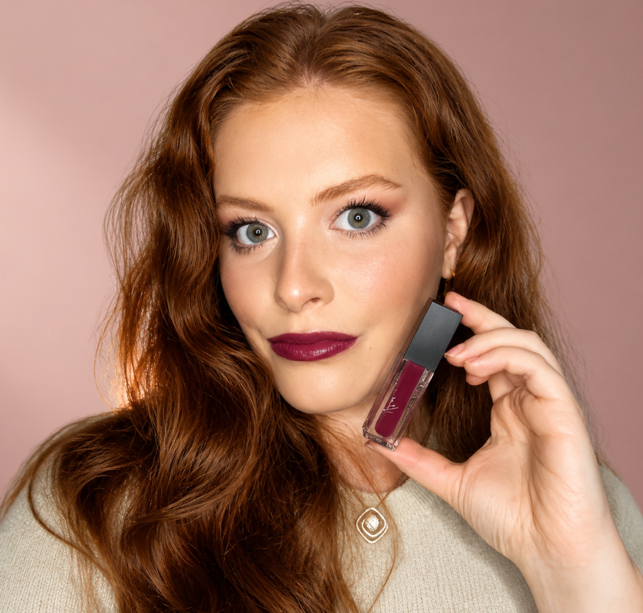 Divinity Luminous Liquid Lipstick